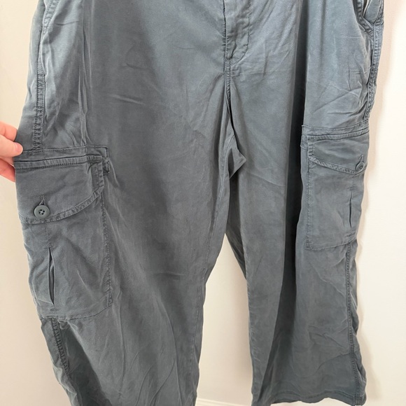 American Eagle Stretch Dreamy Drape Cargo Pants Dark Gray Baggy Size 18 NWT - Picture 6 of 8